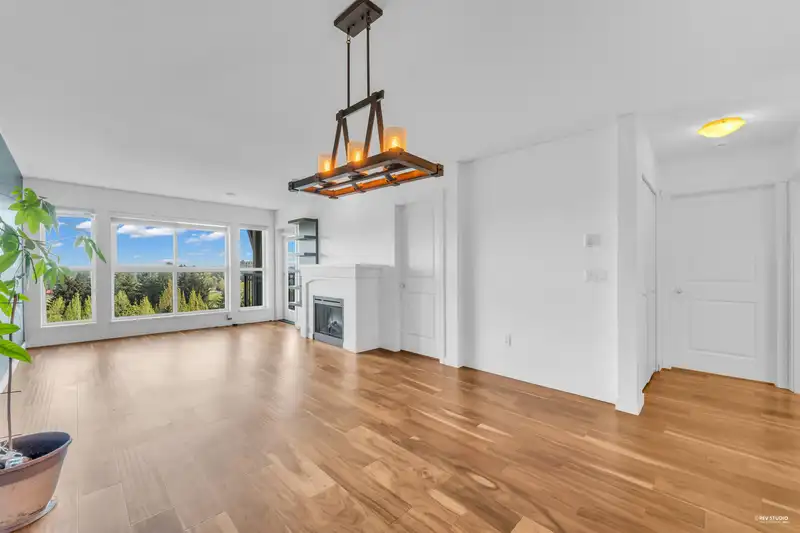 402 3082 DAYANEE SPRINGS BOULEVARD - photo 1 of 15