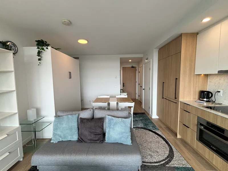 1503 13685 102 AVENUE - photo 1 of 24