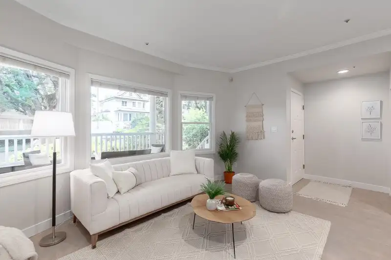 2 36 W 13TH AVENUE - photo 2 of 29
