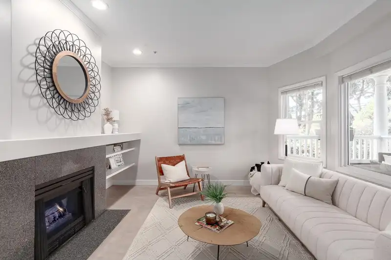 2 36 W 13TH AVENUE - photo 4 of 29
