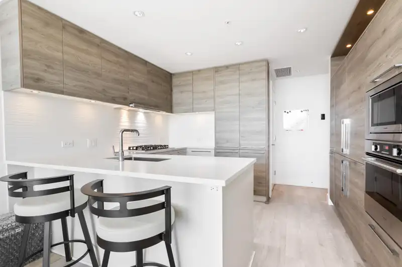 1609 7303 NOBLE LANE - photo 2 of 36