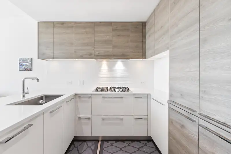 1609 7303 NOBLE LANE - photo 3 of 36