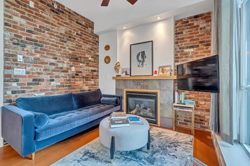 311 2515 ONTARIO STREET - photo 3 of 28