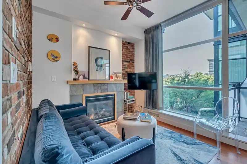 311 2515 ONTARIO STREET - photo 4 of 28