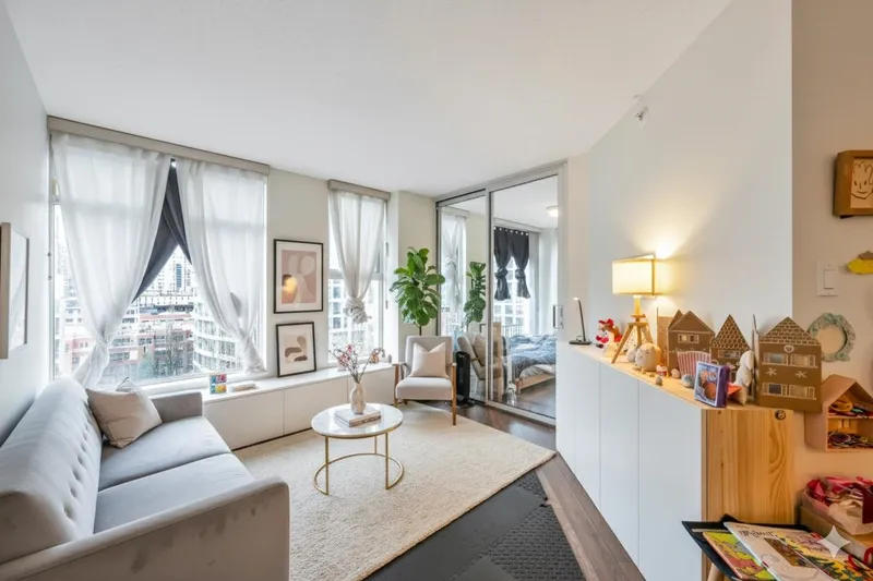 1001 1009 EXPO BOULEVARD - photo 1 of 25