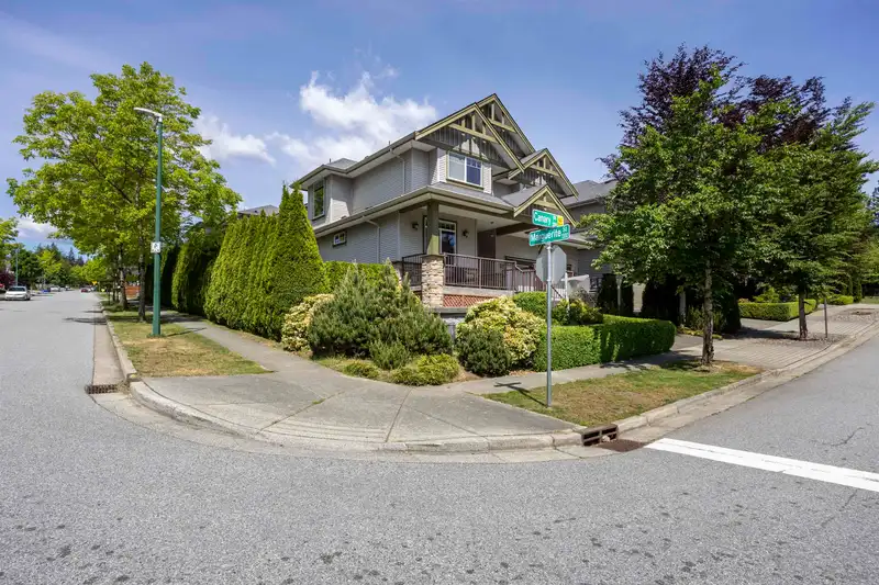 3351 CANARY PLACE - photo 3 of 40