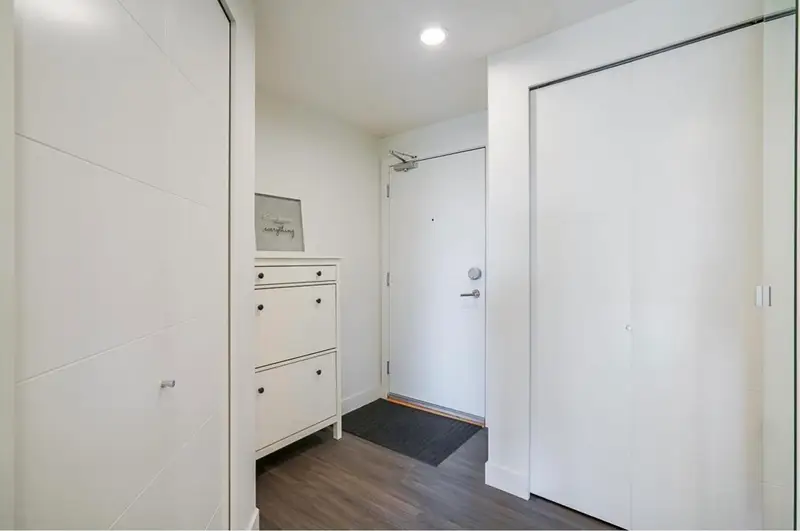 310 719 W 3RD STREET - photo 3 of 25