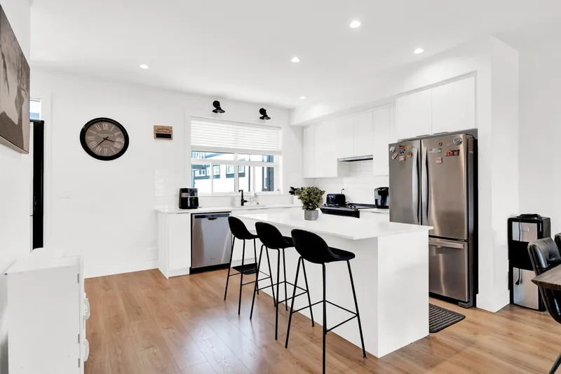 10 19255 ALOHA DRIVE - photo 2 of 21