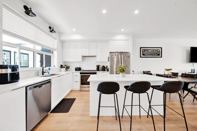 10 19255 ALOHA DRIVE - photo 3 of 21