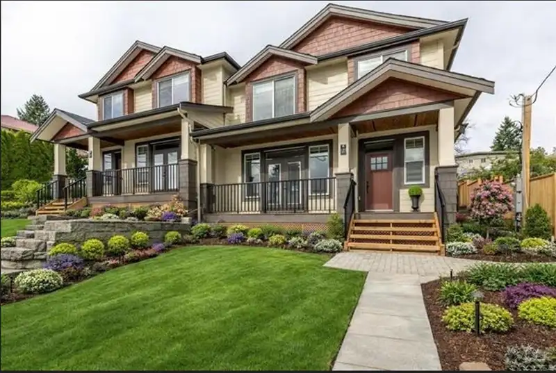 101 1211 THOMAS AVENUE - photo 1 of 33