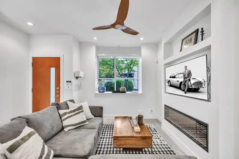 3 2188 W 8TH AVENUE - photo 1 of 24