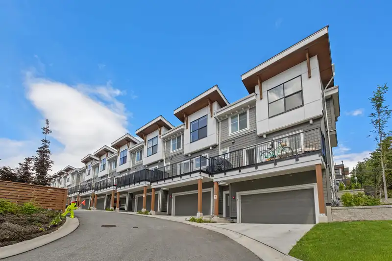 1 23183 136 AVENUE - photo 4 of 38