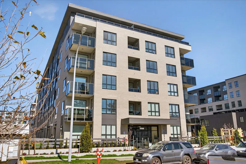 B3-407 15777 85 AVENUE - photo 1 of 19