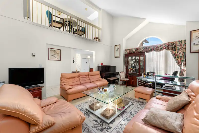 9591 CAPELLA DRIVE - photo 4 of 21