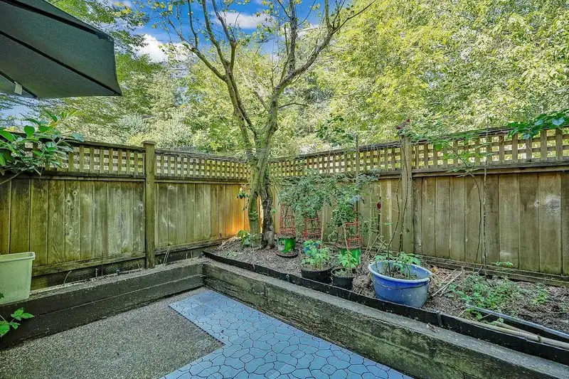 116 295 SCHOOLHOUSE STREET - photo 3 of 26