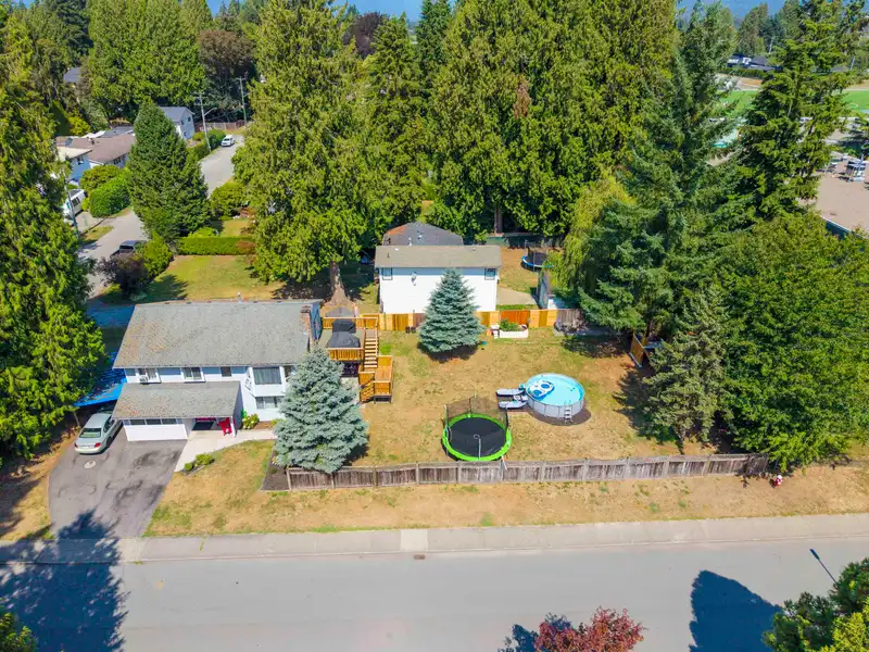 20835 WICKLUND AVENUE - photo 2 of 40
