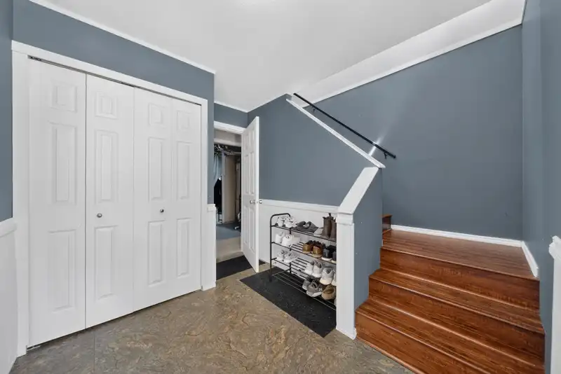 20835 WICKLUND AVENUE - photo 4 of 40