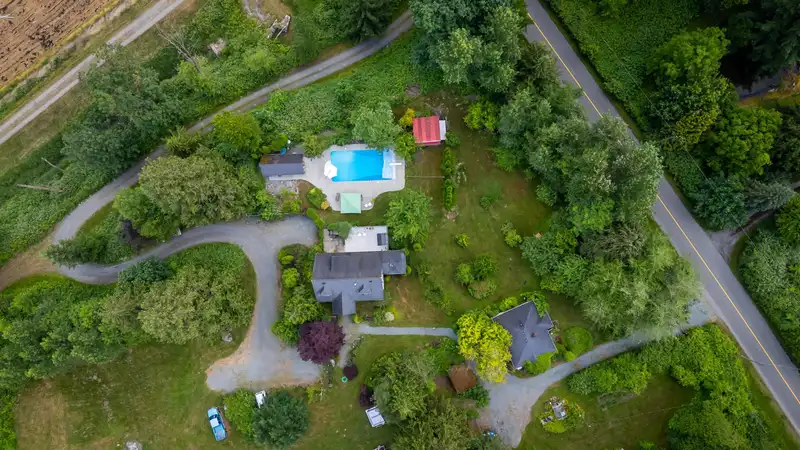 8561 BRADNER ROAD - photo 2 of 40