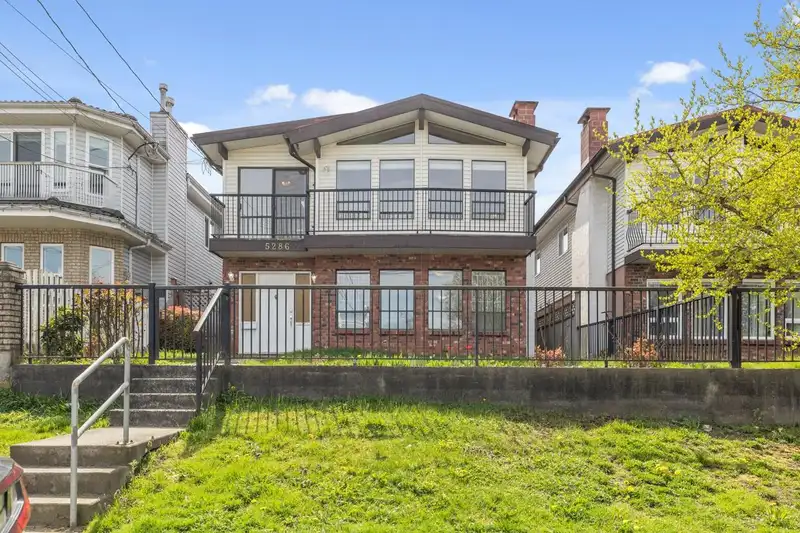 5286 DOMINION STREET - photo 2 of 40