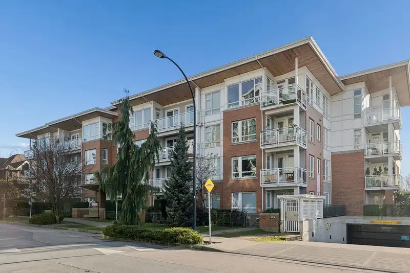 207 217 W 8TH STREET - photo 1 of 29