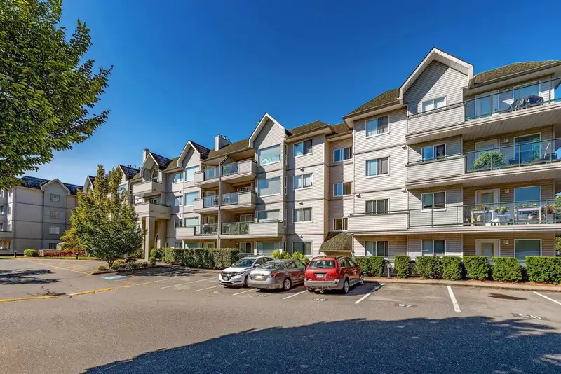 306 33708 KING ROAD - photo 2 of 30