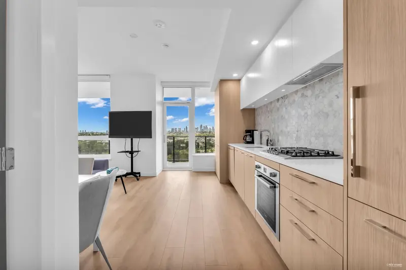 1803 2425 ALPHA AVENUE - photo 1 of 25