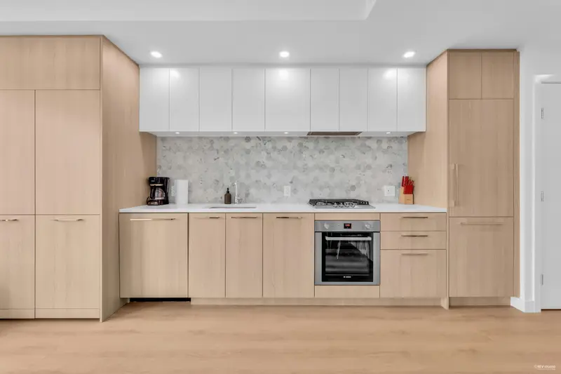 1803 2425 ALPHA AVENUE - photo 3 of 25