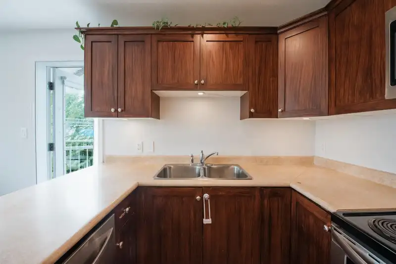 301 624 SHAW ROAD - photo 3 of 23