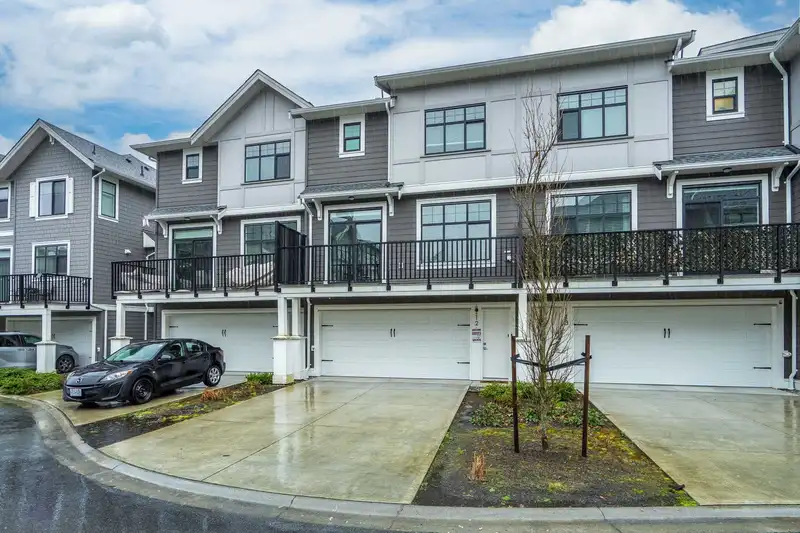 12 20261 72B AVENUE - photo 1 of 27