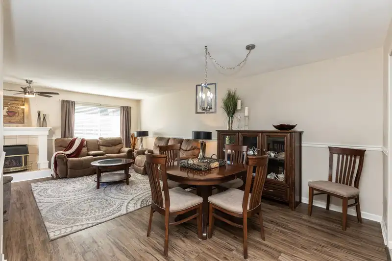 130 13725 72A AVENUE - photo 2 of 39