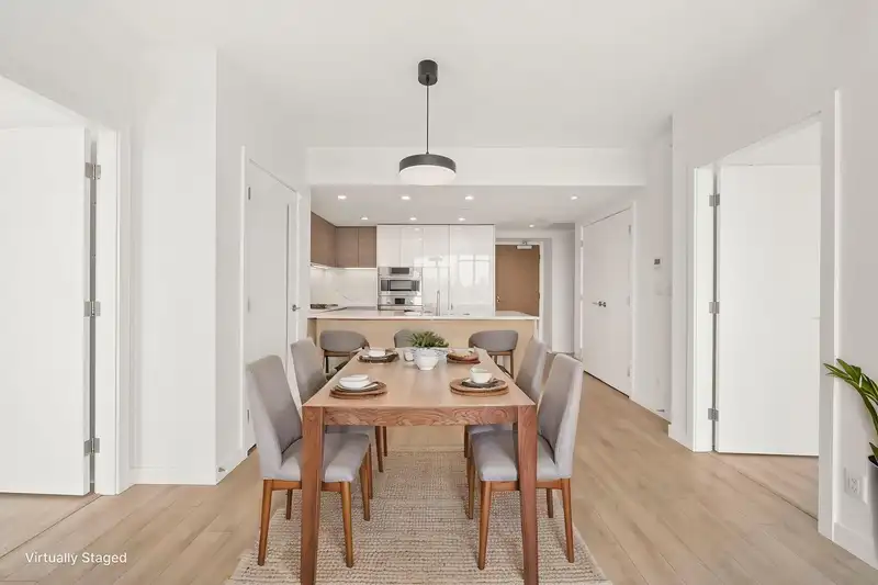 3307 2085 SKYLINE COURT - photo 2 of 36