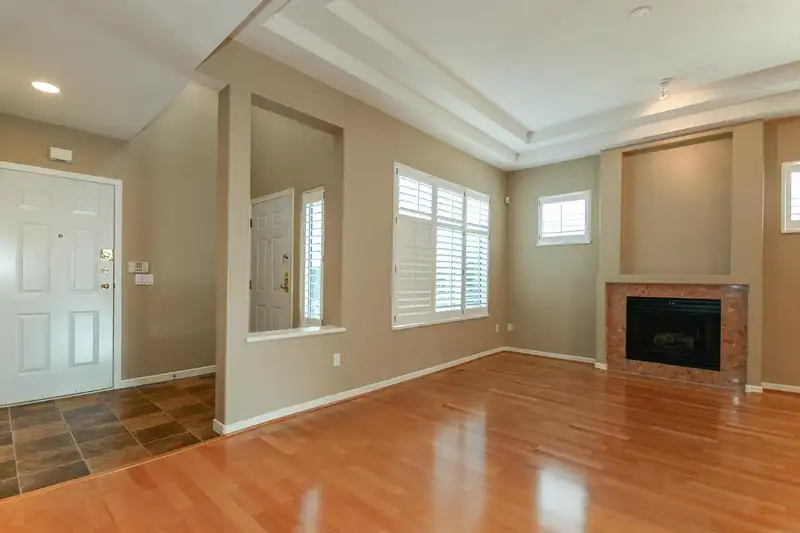 55 3555 WESTMINSTER HIGHWAY - photo 2 of 34
