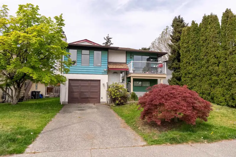 2245 WILLOUGHBY WAY - photo 3 of 27