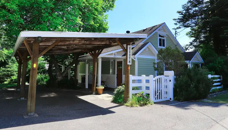 11278 ELTHAM STREET - photo 1 of 38