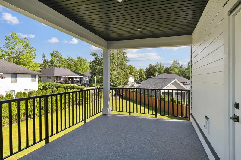 21956 45 AVENUE - photo 3 of 39