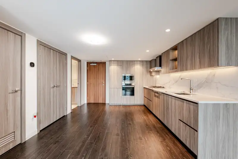 1005 8555 CAPSTAN WAY - photo 3 of 31
