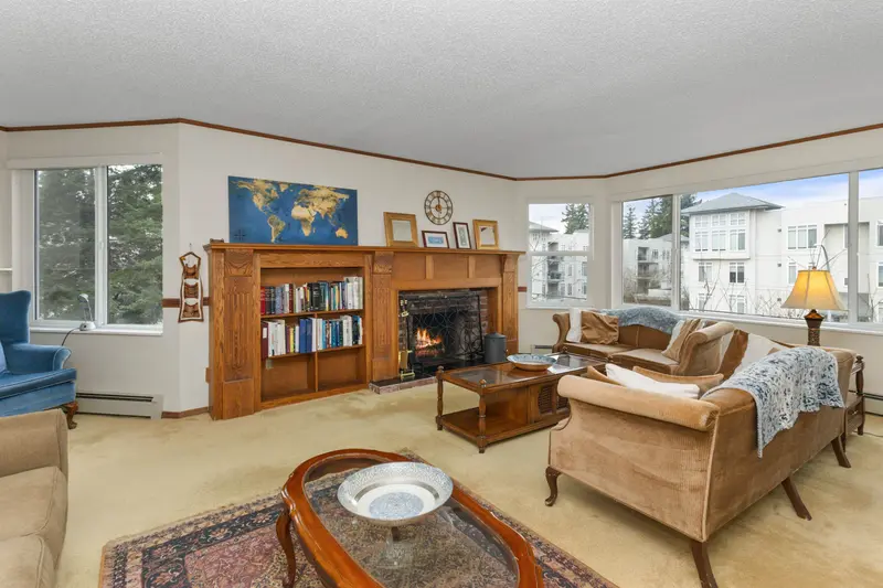 302 32098 GEORGE FERGUSON WAY - photo 2 of 25