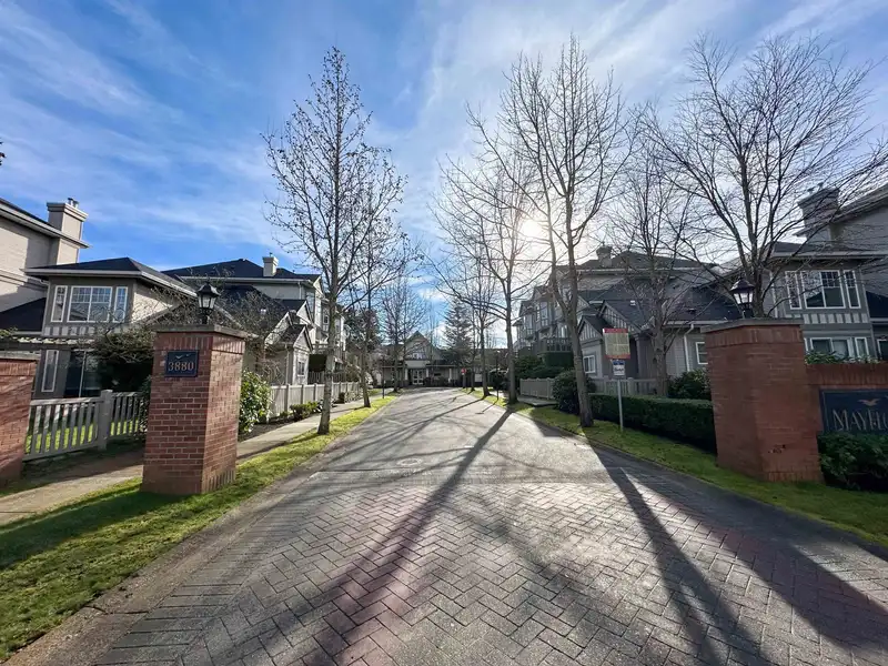 155 3880 WESTMINSTER HIGHWAY - photo 1 of 40