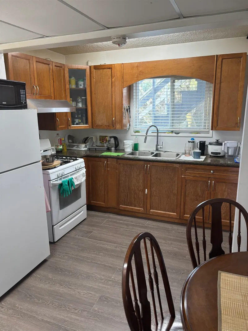 6551 AZURE ROAD - photo 4 of 14