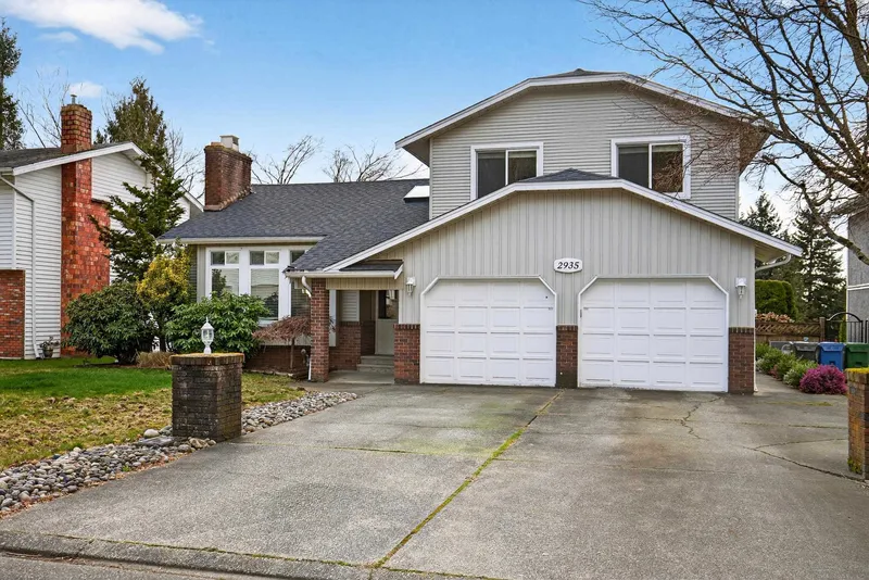 2935 GLENSHIEL DRIVE - photo 3 of 25