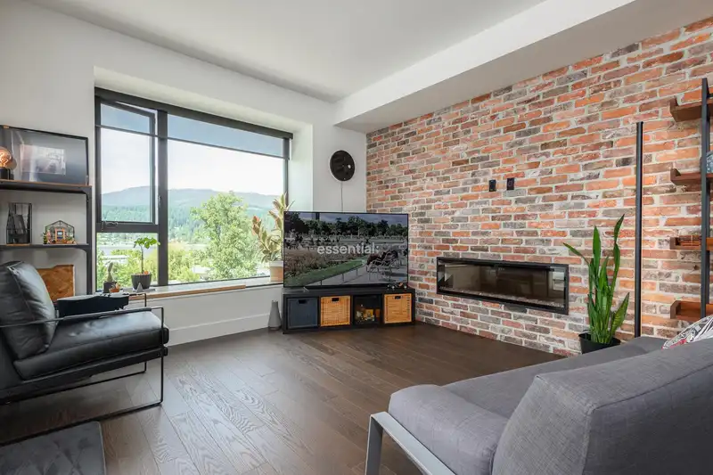 505 83 MOODY STREET - photo 1 of 24