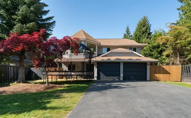 1001 POMONA WAY - photo 1 of 40