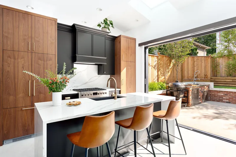 2161 E 20TH AVENUE - photo 4 of 25