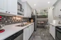 17 33293 E BOURQUIN CRESCENT - thumbnail 6