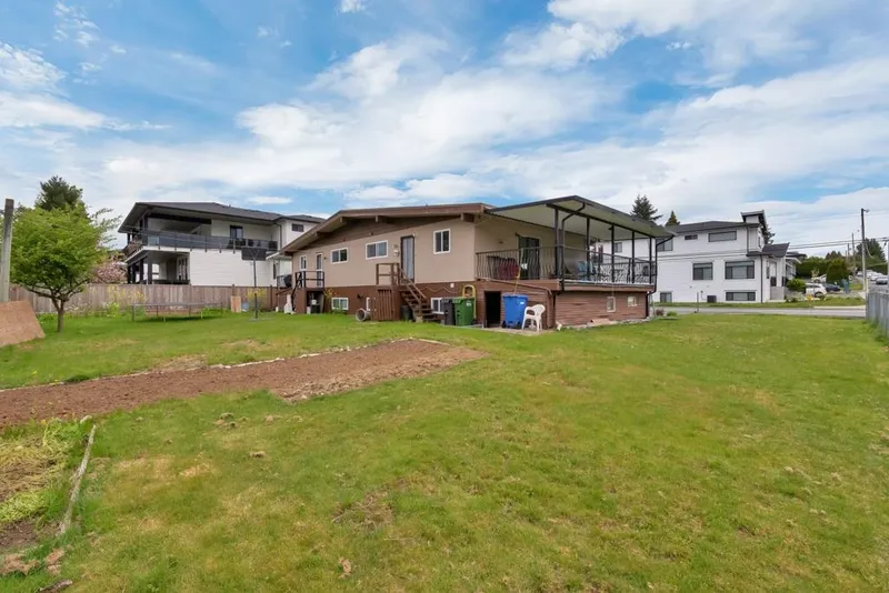 2209-2211 BEAVER STREET - photo 4 of 25