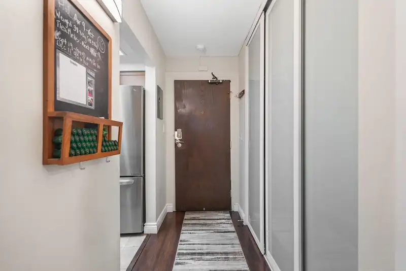 201 444 E 6TH AVENUE - photo 2 of 17