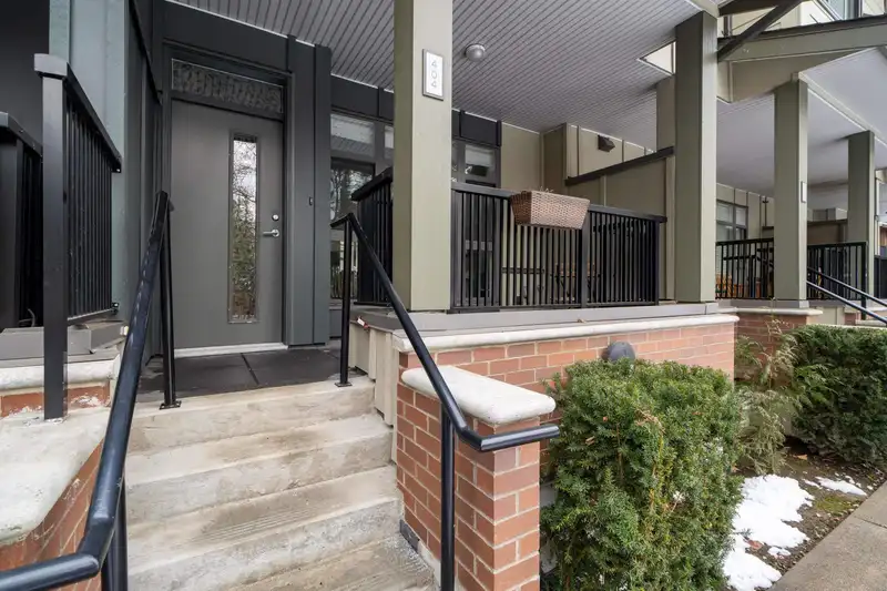 404 2135 HERITAGE PARK LANE - photo 2 of 28