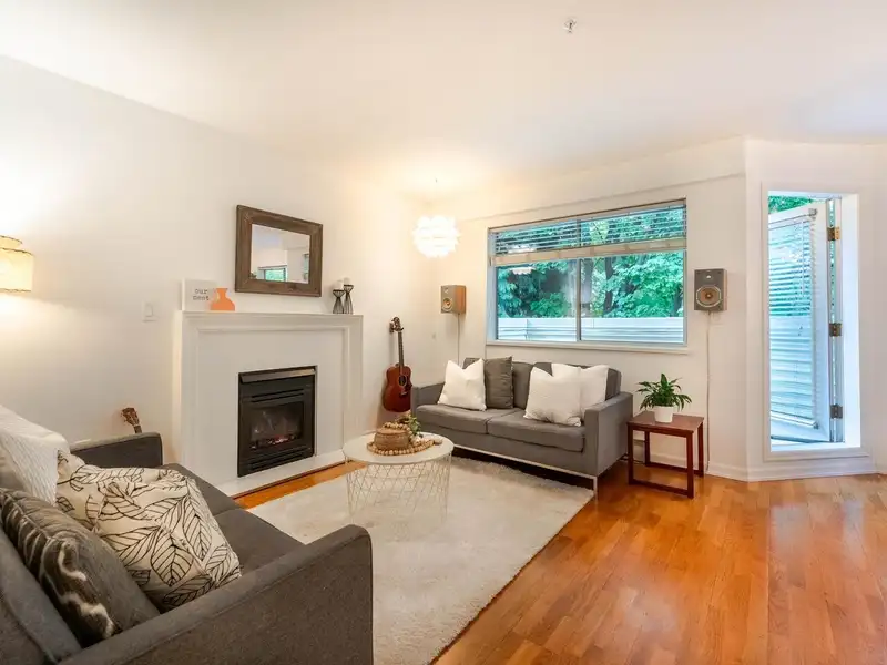 305 1723 FRANCES STREET - photo 4 of 31