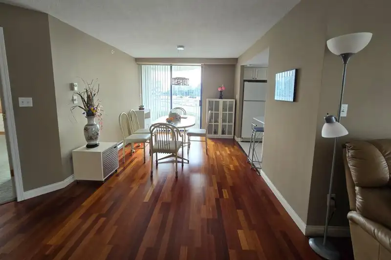 807 6088 MINORU BOULEVARD - photo 3 of 9