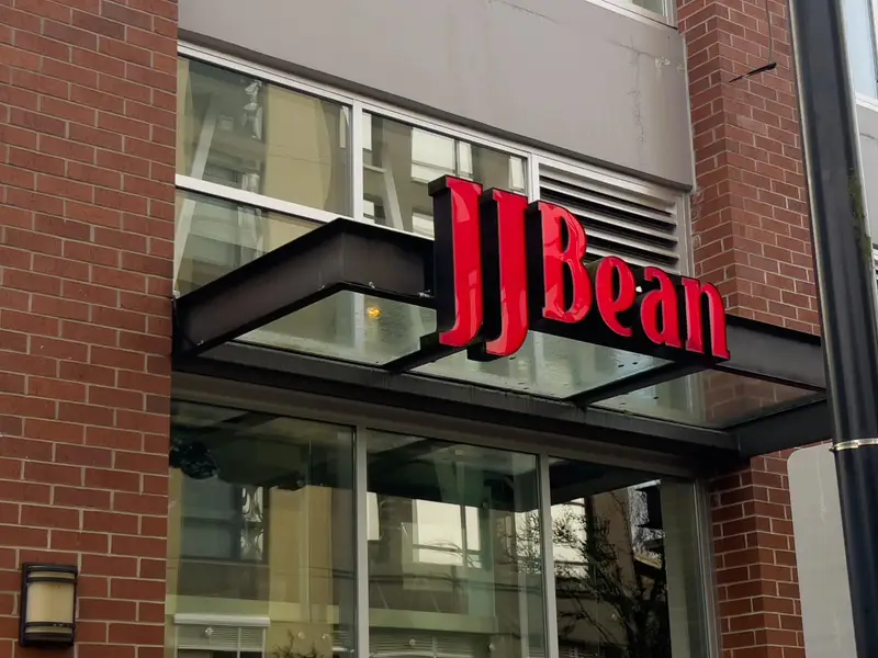 102 101 MORRISSEY ROAD - photo 4 of 25